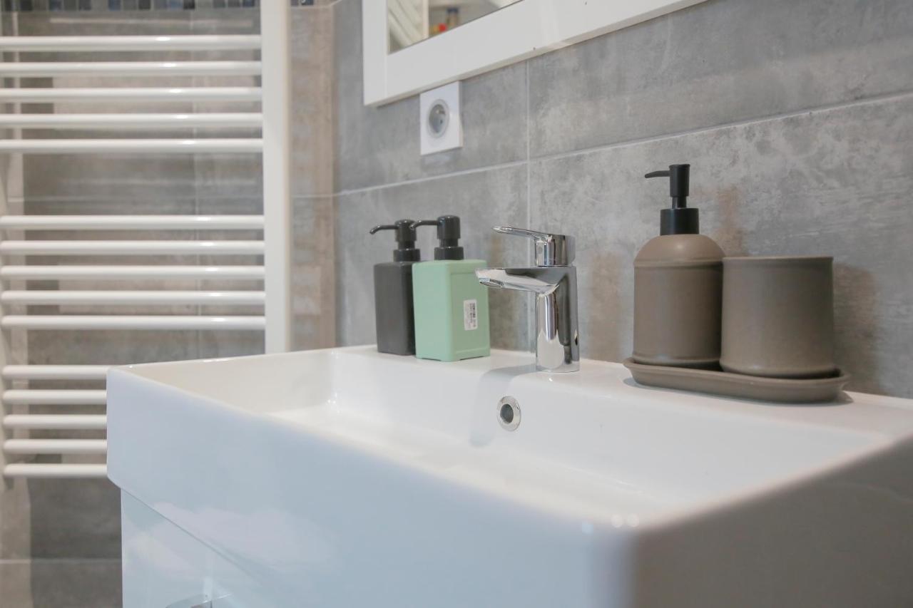 La Foret, T2 Hypercentre Chic Et Cosy, Wifi Par Sovalfi Сент-Этьен Экстерьер фото